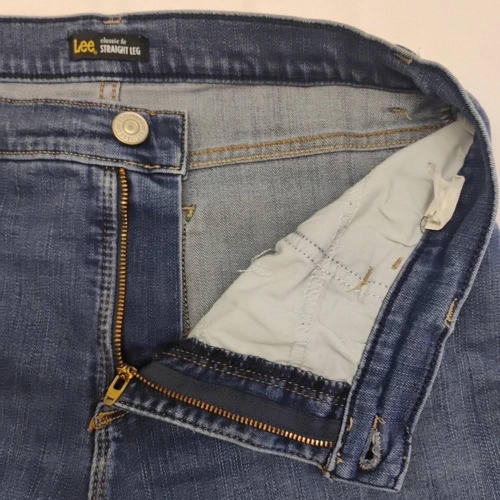 Lee Classic‎ Fit Women's 30x29 Straight Leg Stretch Denim Blue Jeans Dark
